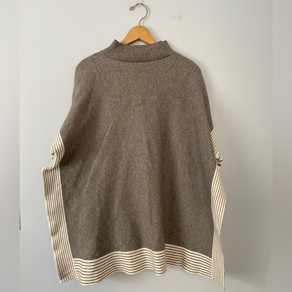 Chicwish Women’s Poncho One Size Mock Turtle Neck Side Slit Gray Knit Sweater - Picture 2 of 7